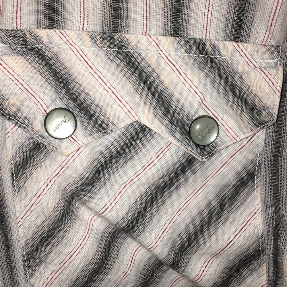 Fender Guitar button down - Picture 3 of 3